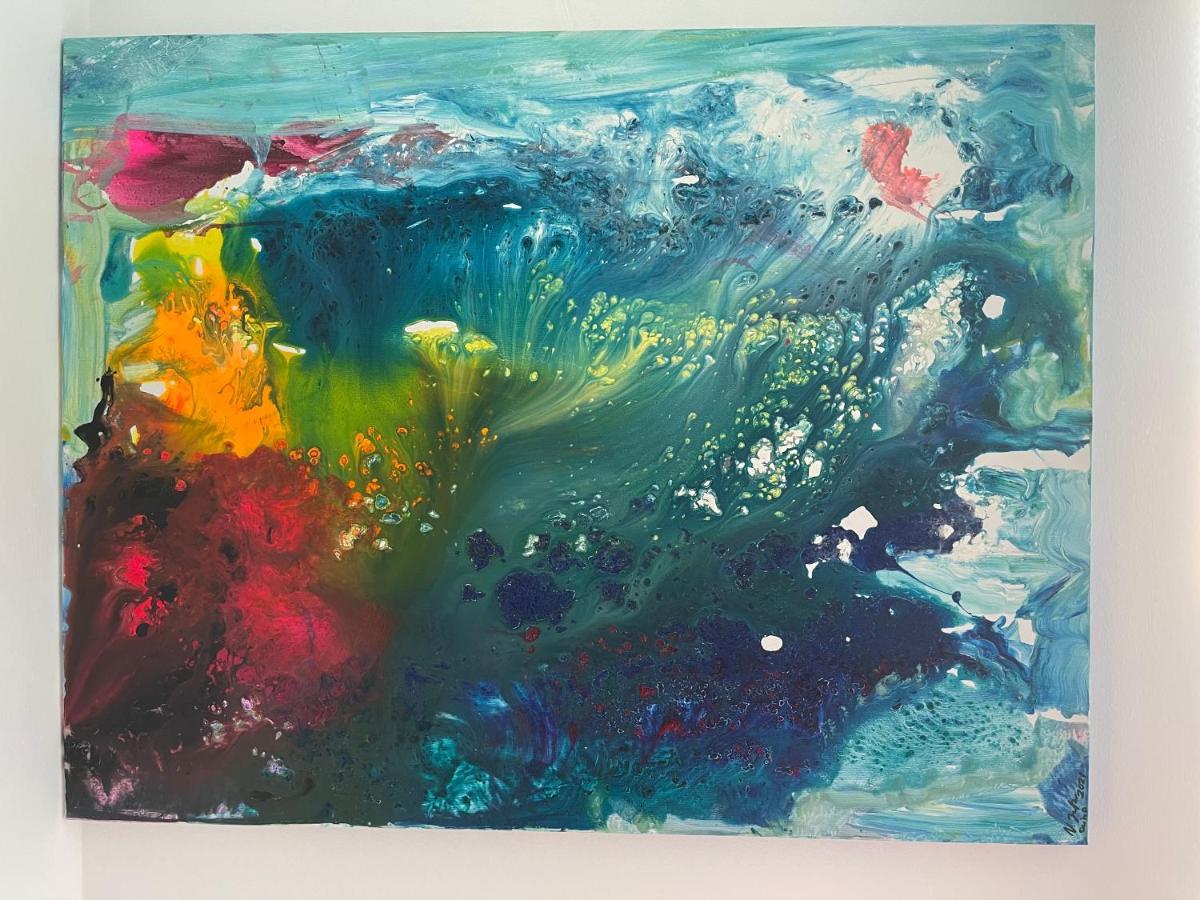 Apartment Happiness By Nicole Jutka, Visual Artist Olimp Exterior photo