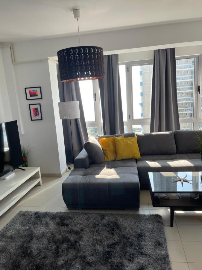 Apartment Happiness By Nicole Jutka, Visual Artist Olimp Exterior photo